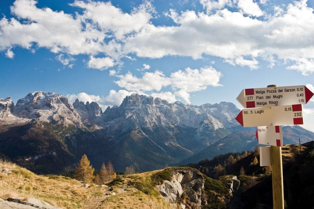 Hotel Pinzolo-Dolomiti Esterno foto
