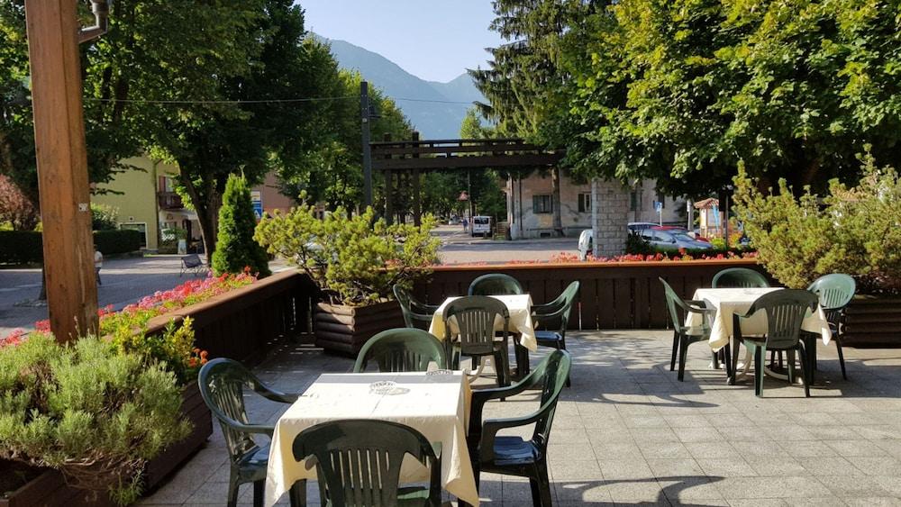 Hotel Pinzolo-Dolomiti Esterno foto