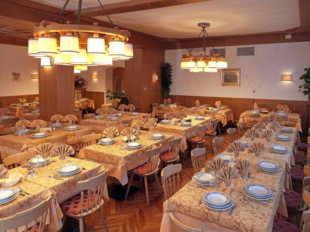 Hotel Pinzolo-Dolomiti Esterno foto