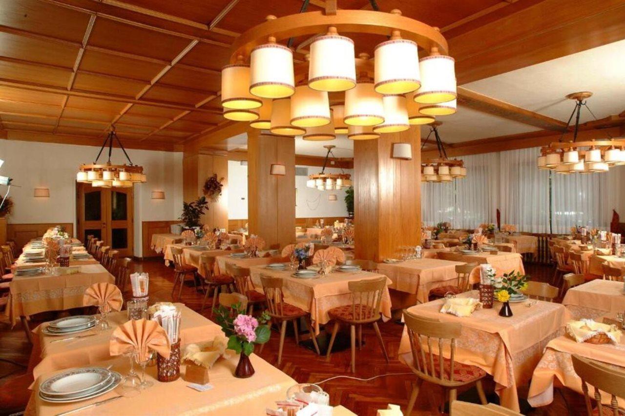 Hotel Pinzolo-Dolomiti Esterno foto