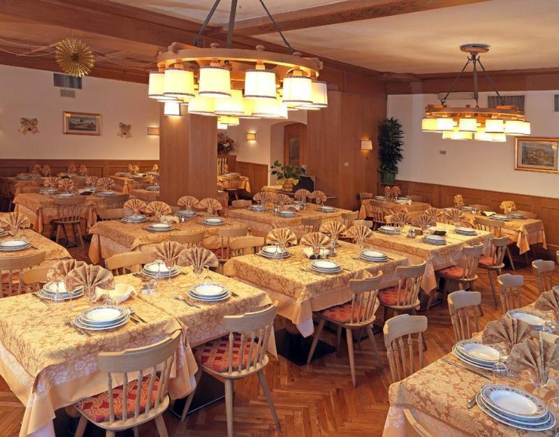 Hotel Pinzolo-Dolomiti Esterno foto